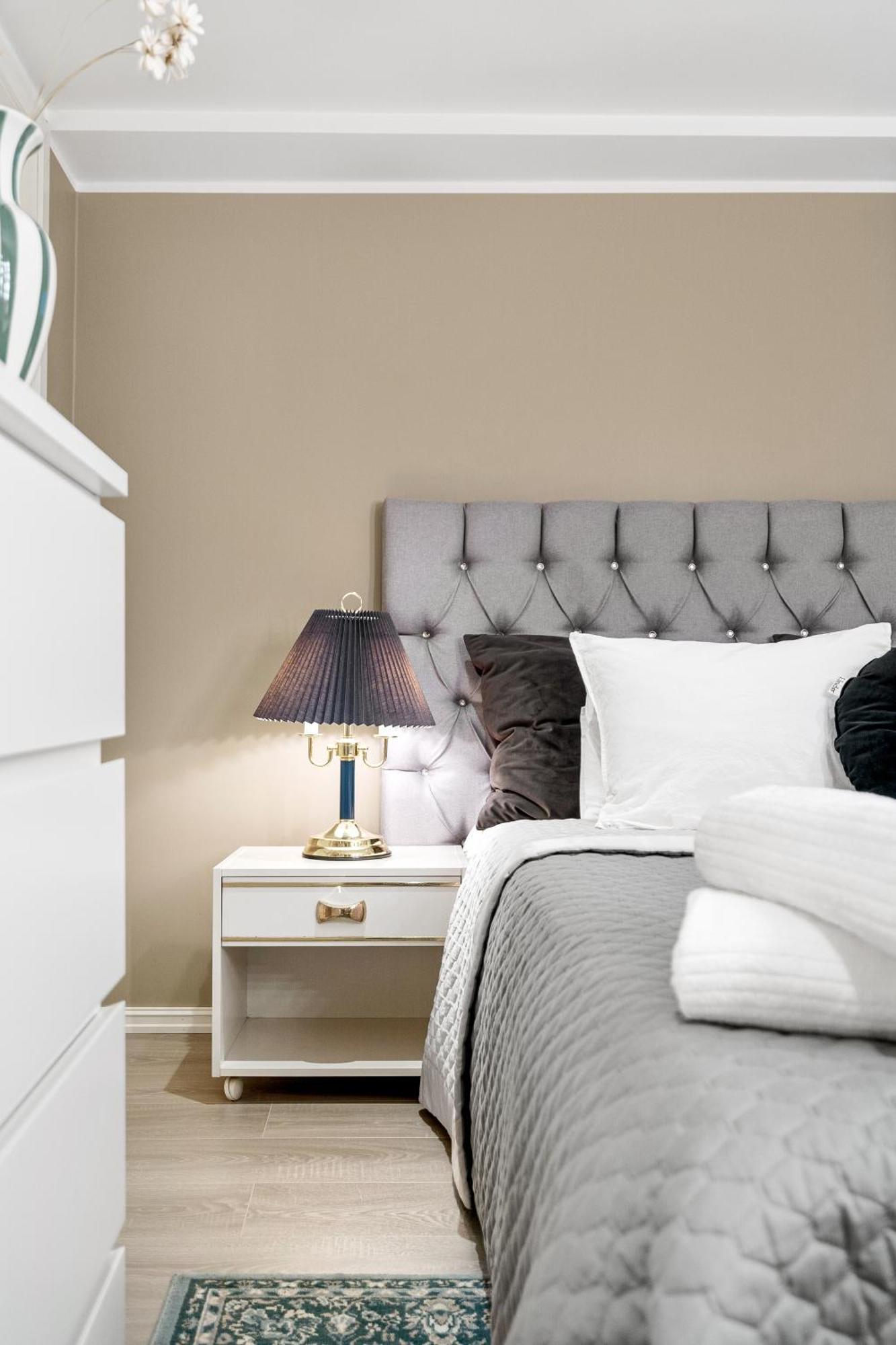 Solsiden Modern Stay: King Beds, Private Entry Trondheim Bagian luar foto