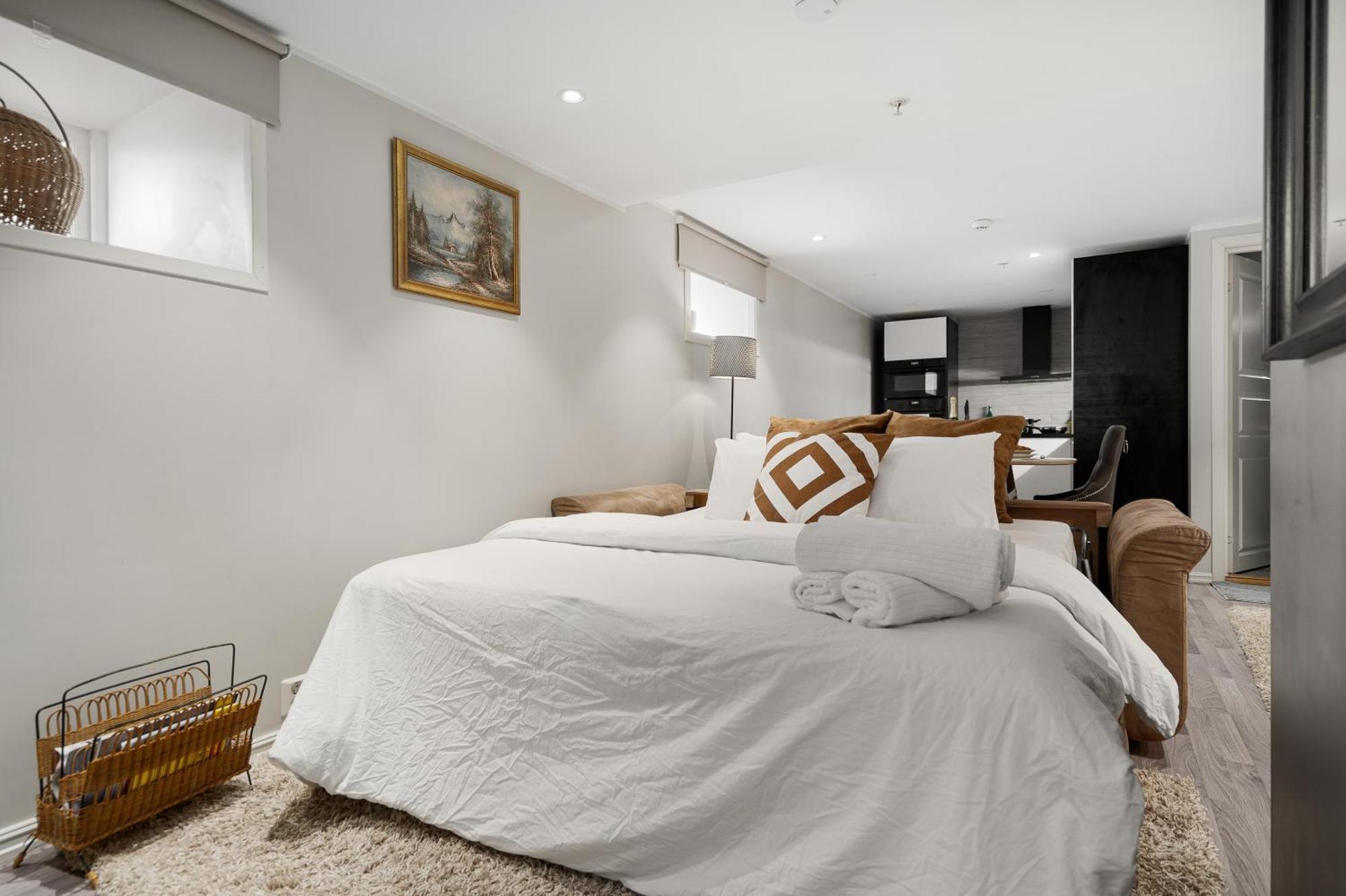 Solsiden Modern Stay: King Beds, Private Entry Trondheim Bagian luar foto